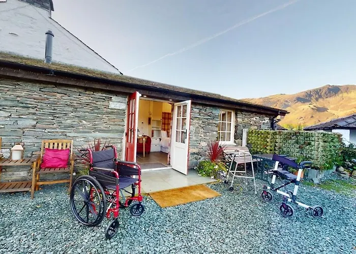 District, Mountain Views, Accessible Bothy Borrowdale Valley