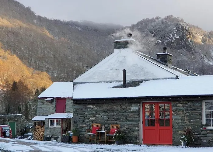 District, Mountain Views, Accessible Bothy Borrowdale Valley