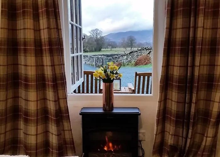 District, Mountain Views, Accessible Bothy